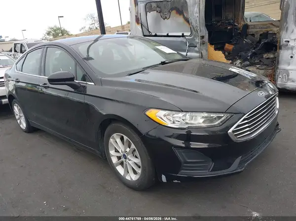 3FA6P0LU5LR265768 2020 FORD FUSION - Image 1