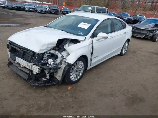 3FA6P0LU6GR147542 2016 FORD FUSION - Image 2