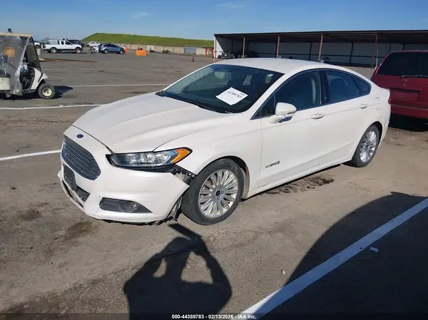3FA6P0LU6GR215399 2016 FORD FUSION - Image 2