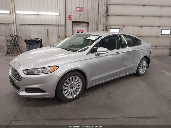 3FA6P0LU6GR333050 2016 FORD FUSION - Image 2