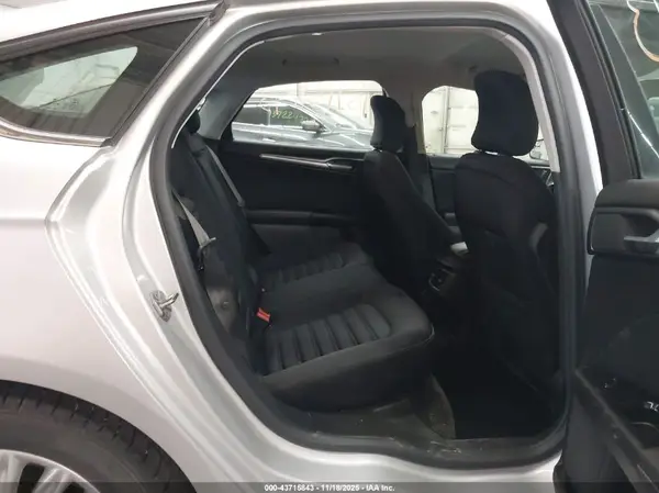 3FA6P0LU6GR333050 2016 FORD FUSION - Image 8