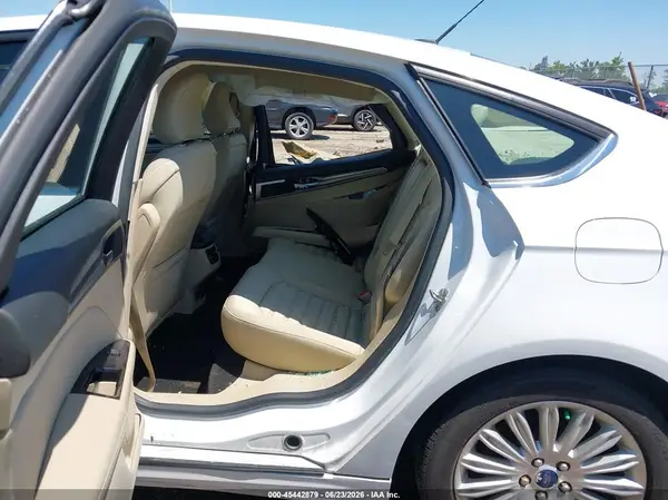 3FA6P0LU6GR403694 2016 FORD FUSION - Image 8