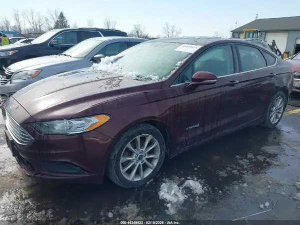 3FA6P0LU6HR148854 2017 FORD FUSION - Image 2