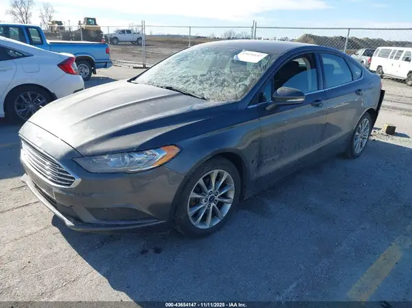 3FA6P0LU6HR149180 2017 FORD FUSION - Image 2