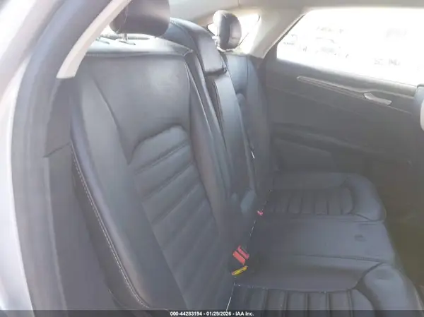 3FA6P0LU6HR164147 2017 FORD FUSION - Image 8