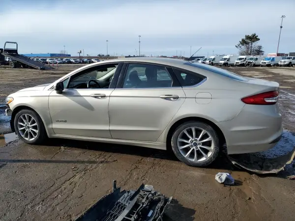 3FA6P0LU6HR167078 2017 FORD FUSION - Image 2