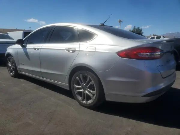 3FA6P0LU6HR222483 2017 FORD FUSION - Image 2