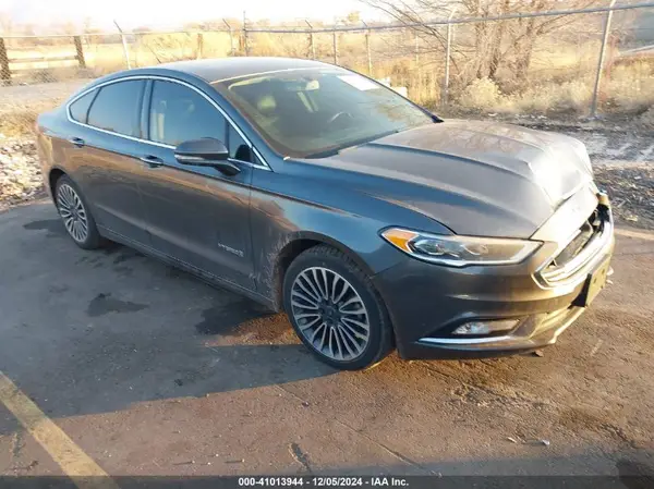 3FA6P0LU6HR229403 2017 FORD FUSION - Image 1