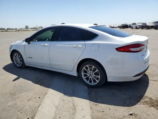 3FA6P0LU6HR231197 2017 FORD FUSION - Image 2