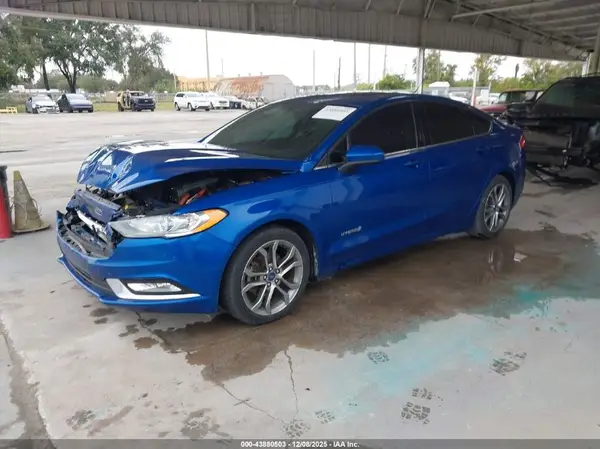 3FA6P0LU6HR240465 2017 FORD FUSION - Image 2
