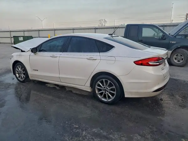 3FA6P0LU6HR243978 2017 FORD FUSION - Image 2