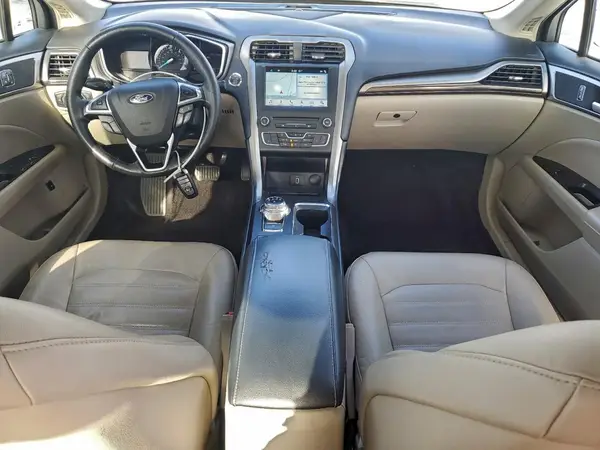 3FA6P0LU6HR247545 2017 FORD FUSION - Image 8