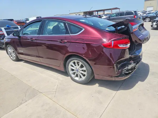3FA6P0LU6HR277967 2017 FORD FUSION - Image 2