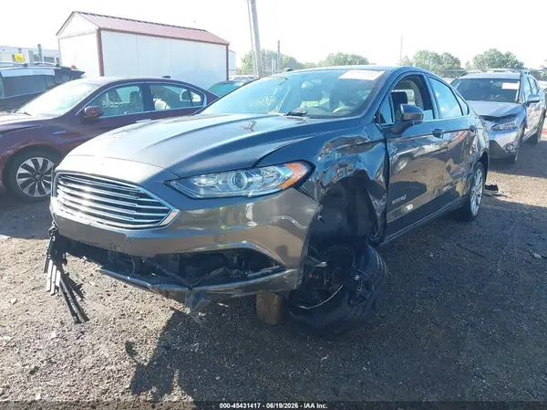 3FA6P0LU6HR287785 2017 FORD FUSION - Image 2