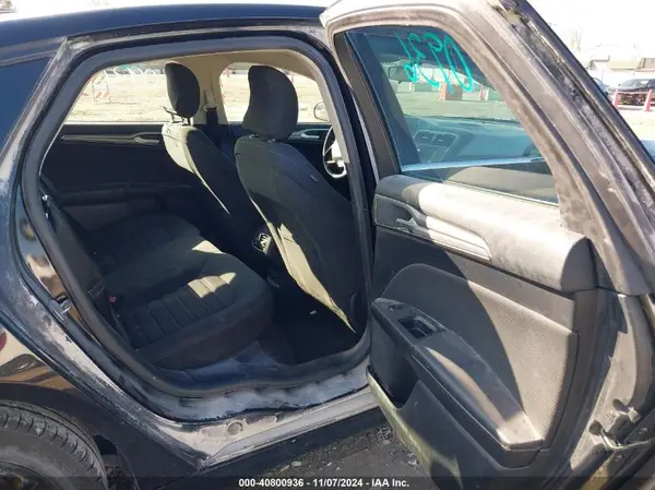 3FA6P0LU6HR314967 2017 FORD FUSION - Image 8