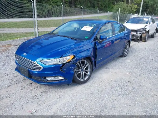 3FA6P0LU6HR315505 2017 FORD FUSION - Image 2
