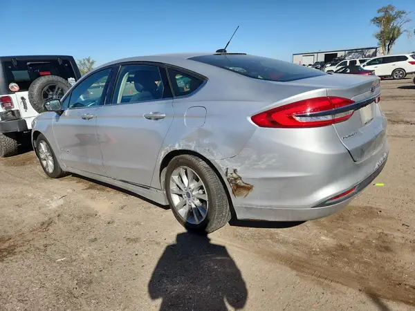 3FA6P0LU6HR317917 2017 FORD FUSION - Image 2