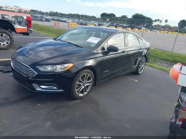 3FA6P0LU6HR324477 2017 FORD FUSION - Image 2