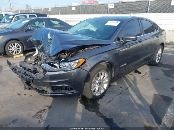 3FA6P0LU6HR326990 2017 FORD FUSION - Image 2