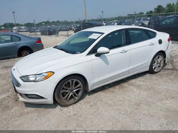 3FA6P0LU6HR333423 2017 FORD FUSION - Image 2