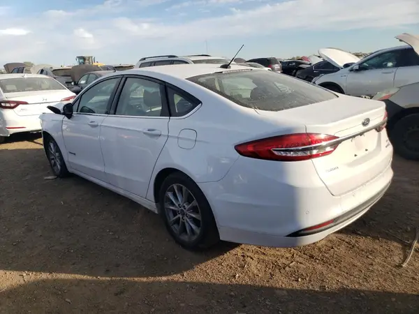 3FA6P0LU6HR344695 2017 FORD FUSION - Image 2