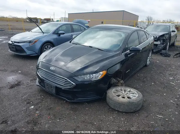 3FA6P0LU6HR352456 2017 FORD FUSION - Image 2