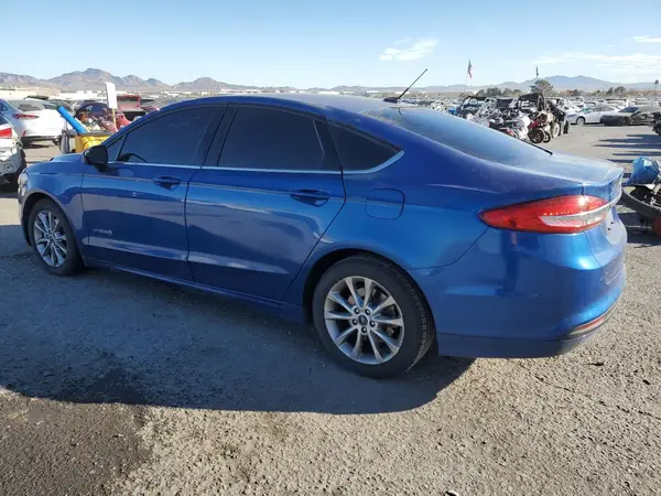 3FA6P0LU6HR354899 2017 FORD FUSION - Image 2