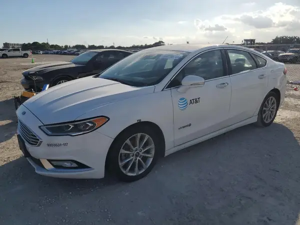 3FA6P0LU6HR359567 2017 FORD FUSION - Image 1