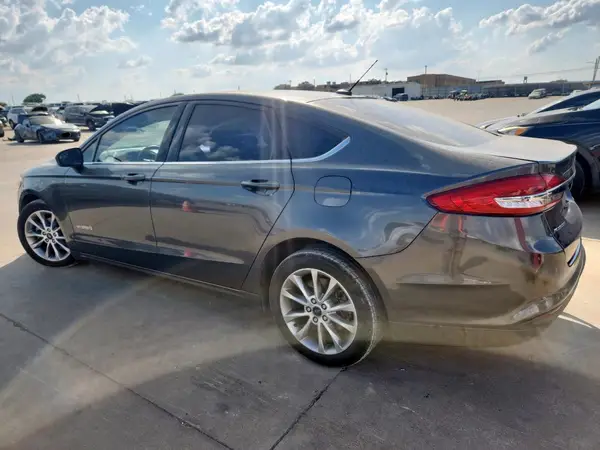 3FA6P0LU6HR380774 2017 FORD FUSION - Image 2