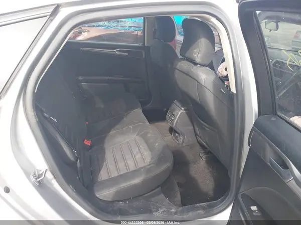 3FA6P0LU6HR382038 2017 FORD FUSION - Image 8