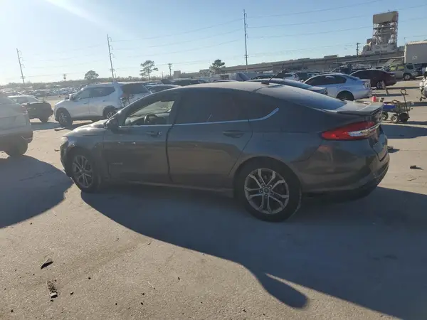 3FA6P0LU6HR382198 2017 FORD FUSION - Image 2