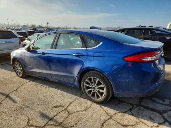 3FA6P0LU6HR386042 2017 FORD FUSION - Image 2