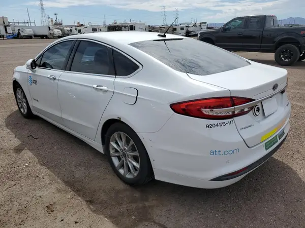 3FA6P0LU6HR409142 2017 FORD FUSION - Image 2