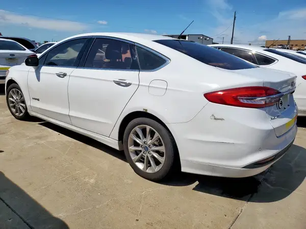 3FA6P0LU6HR409383 2017 FORD FUSION - Image 2