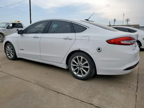 3FA6P0LU6HR409447 2017 FORD FUSION - Image 2