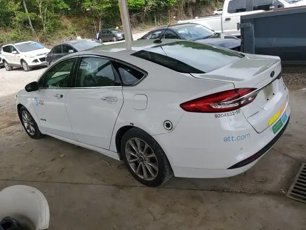 3FA6P0LU6HR409481 2017 FORD FUSION - Image 2