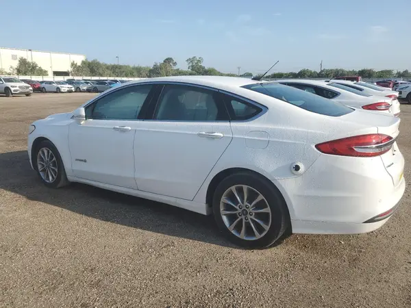 3FA6P0LU6HR409576 2017 FORD FUSION - Image 2