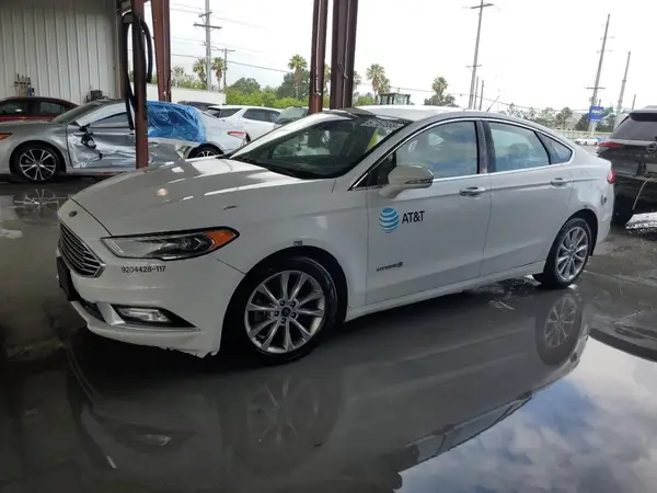 3FA6P0LU6HR409643 2017 FORD FUSION - Image 1