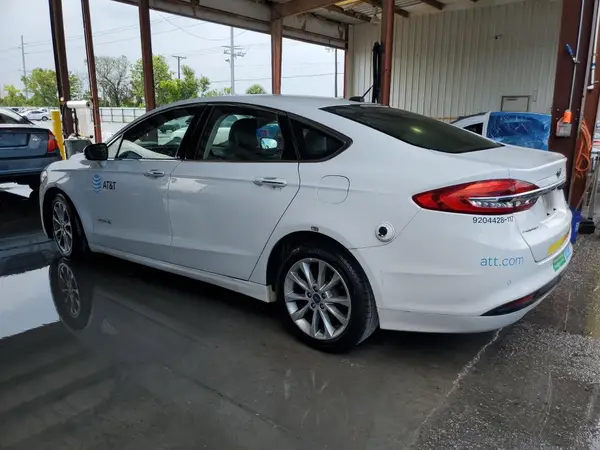 3FA6P0LU6HR409643 2017 FORD FUSION - Image 2