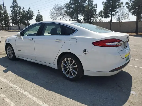 3FA6P0LU6HR409738 2017 FORD FUSION - Image 2