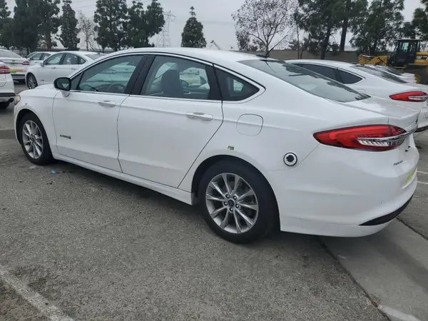 3FA6P0LU6HR409755 2017 FORD FUSION - Image 2