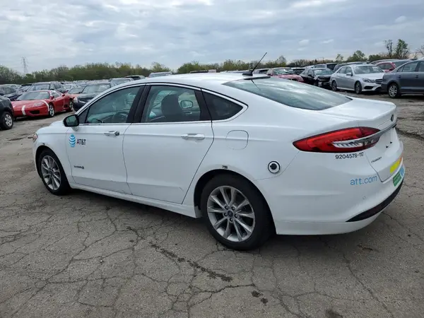 3FA6P0LU6HR410064 2017 FORD FUSION - Image 2