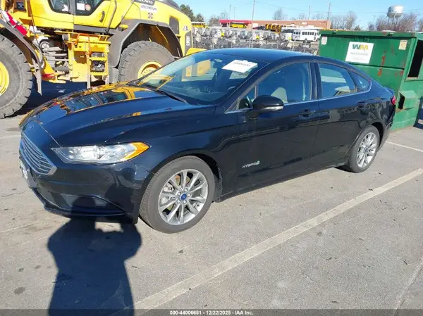 3FA6P0LU6HR414681 2017 FORD FUSION - Image 2
