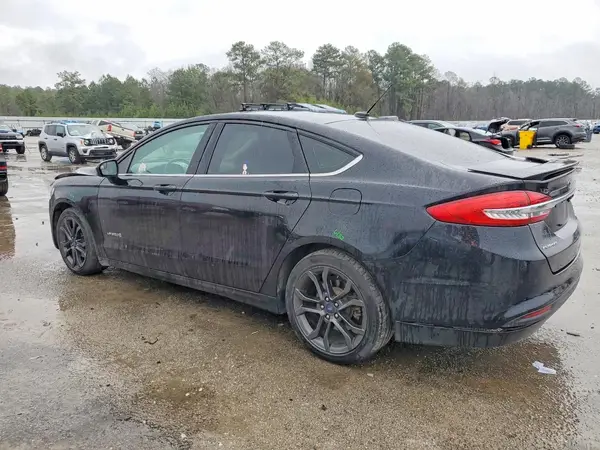 3FA6P0LU6JR101877 2018 FORD FUSION - Image 2