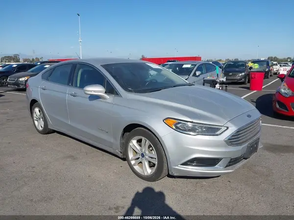 3FA6P0LU6JR117531 2018 FORD FUSION - Image 1