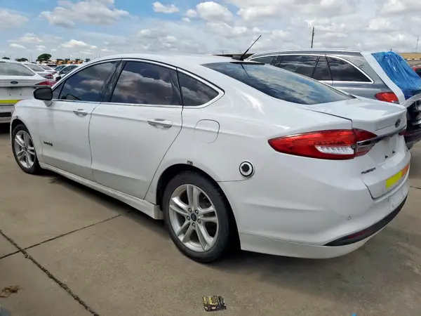 3FA6P0LU6JR118646 2018 FORD FUSION - Image 2