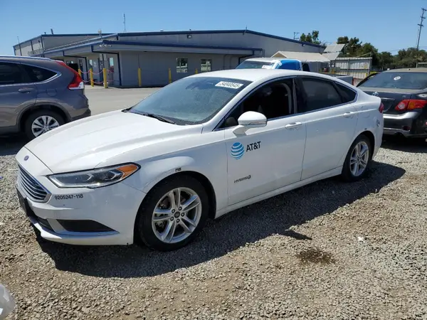 3FA6P0LU6JR118677 2018 FORD FUSION - Image 1