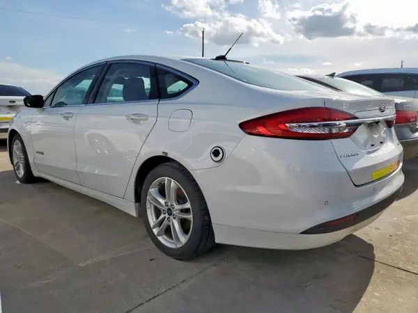 3FA6P0LU6JR118730 2018 FORD FUSION - Image 2