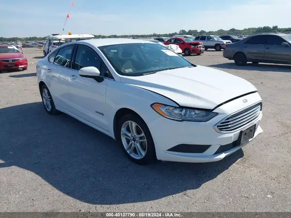3FA6P0LU6JR119456 2018 FORD FUSION - Image 1