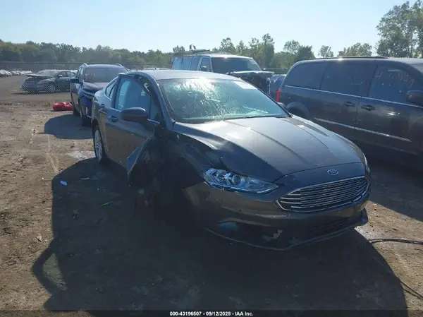 3FA6P0LU6JR124351 2018 FORD FUSION - Image 1